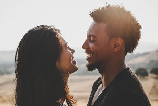 The Ultimate Guide to Online Dating: Strategies for Finding Love Online